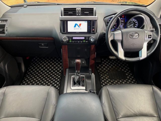 TOYOTA LANDCRUISER PRADO 2016 Image 31