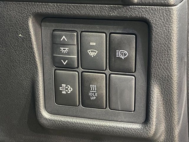 TOYOTA LANDCRUISER PRADO 2016 Image 31