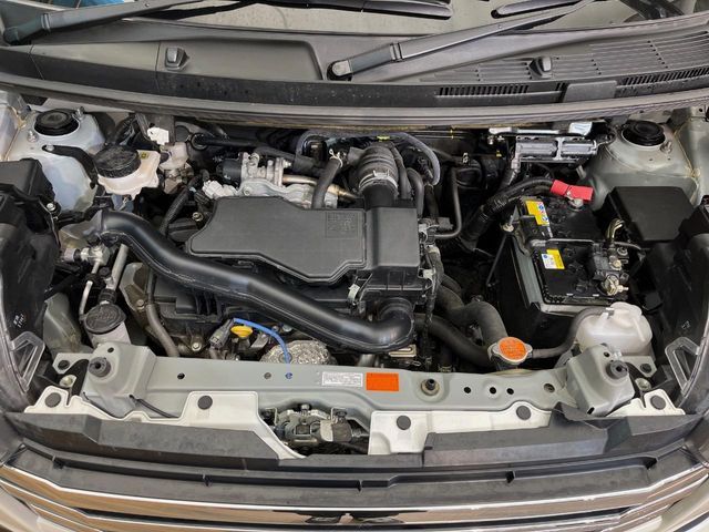 TOYOTA ROOMY 4WD 2025 Image 31