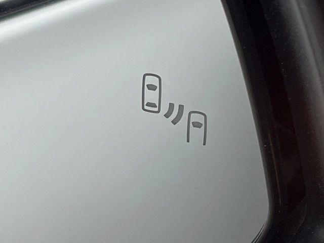 TOYOTA HARRIER HYBRID 2023 Image 31