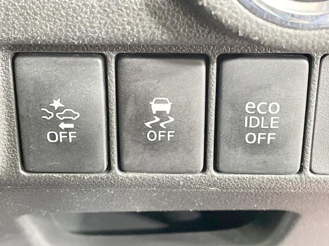 DAIHATSU MOVE CUSTOM 4WD 2015 Image 31