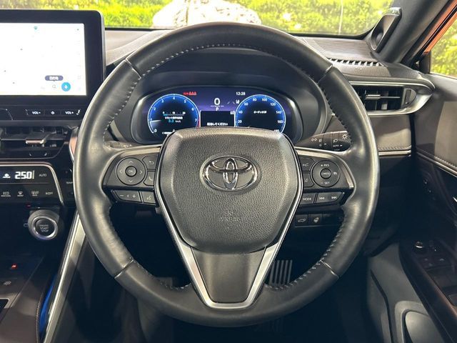 TOYOTA HARRIER 2WD 2023 Image 31