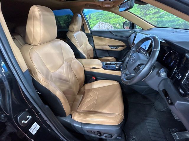 TOYOTA LEXUS NX350H 2023 Image 31