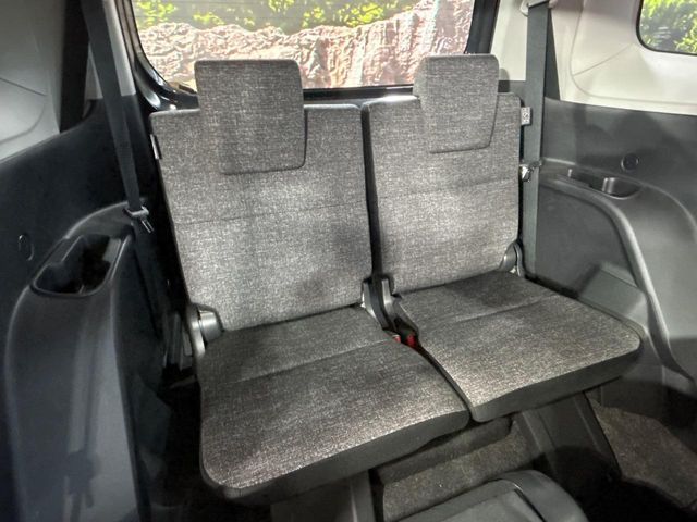 TOYOTA SIENTA HYBRID 2024 Image 31