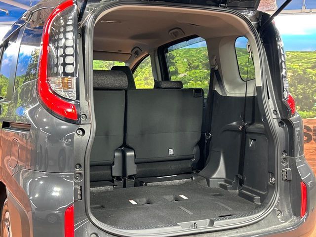 TOYOTA SIENTA HYBRID 2024 Image 31