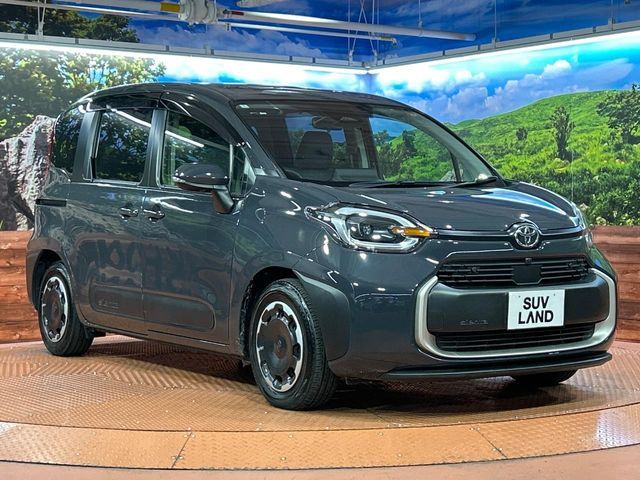 TOYOTA SIENTA HYBRID 2024 Image 31