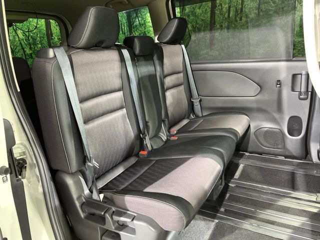 NISSAN SERENA  S-HYBRID 2016 Image 31