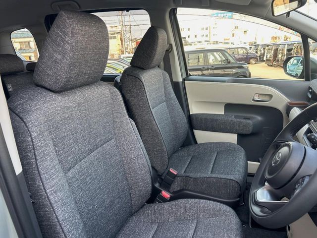 TOYOTA SIENTA HYBRID 2024 Image 31