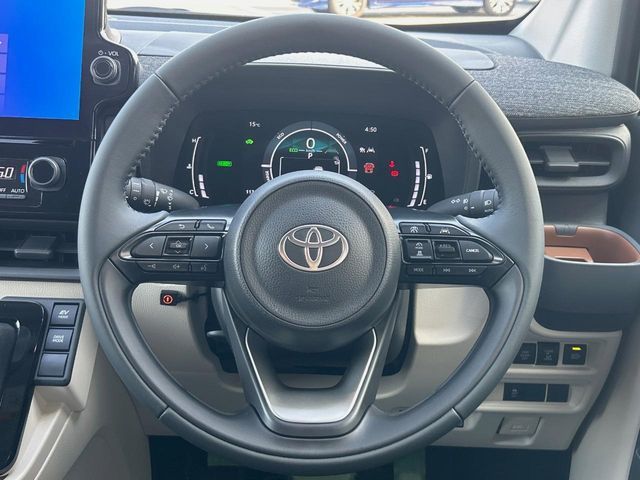 TOYOTA SIENTA HYBRID 2024 Image 31