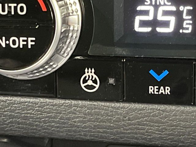 MITSUBISHI OUTLANDER PHEV 2023 Image 31