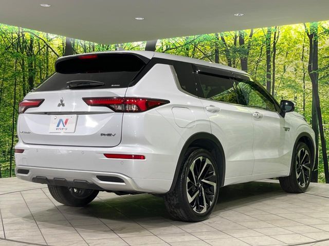 MITSUBISHI OUTLANDER PHEV 2023 Image 31