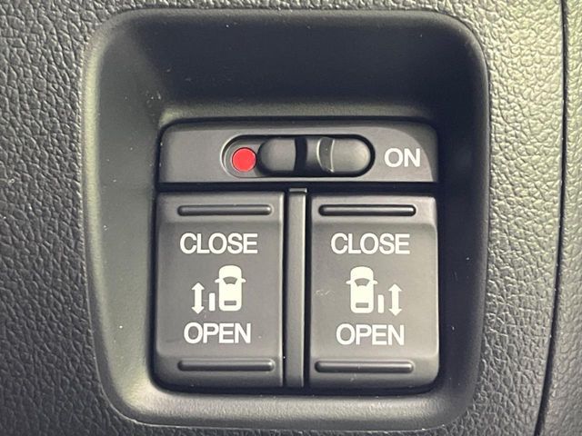 HONDA N BOX CUSTOM 2017 Image 31