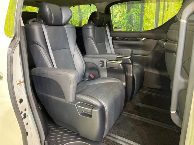 TOYOTA ALPHARD 2019 Image 31