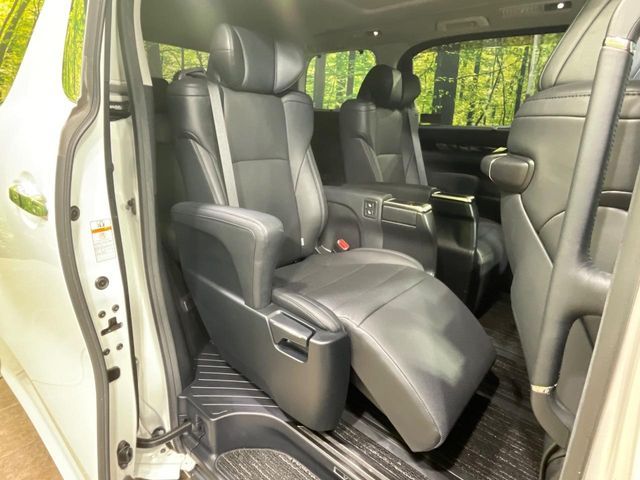 TOYOTA VELLFIRE 2018 Image 31