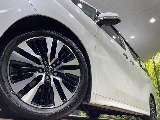 TOYOTA VELLFIRE 2018 Image 31