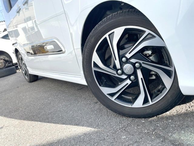 DAIHATSU TANTO CUSTOM 2021 Image 31