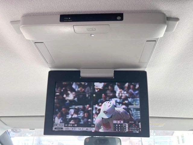 TOYOTA VOXY HYBRID 2015 Image 31