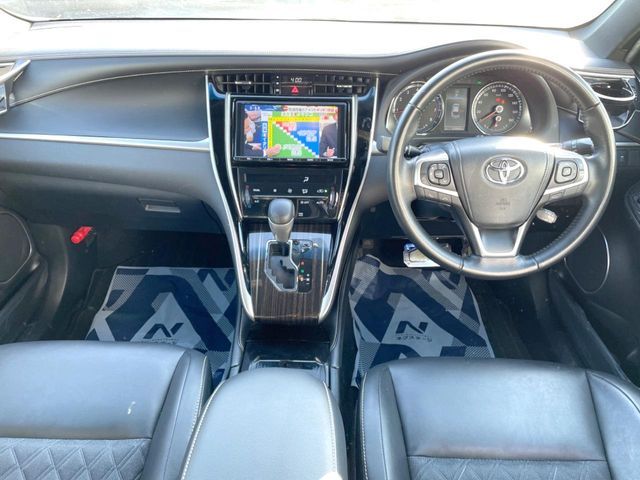 TOYOTA HARRIER 2WD 2017 Image 31