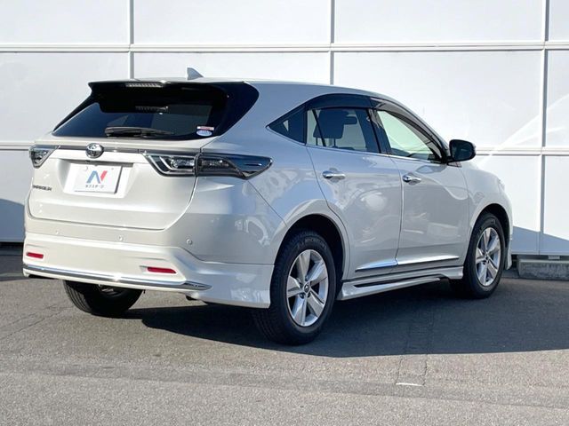 TOYOTA HARRIER 2WD 2017 Image 31