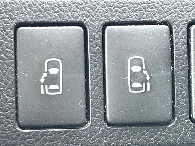 TOYOTA NOAH 2013 Image 31