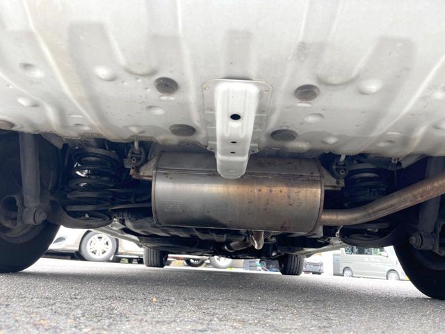 TOYOTA NOAH 2013 Image 31