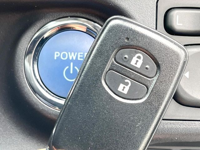 TOYOTA AQUA 2015 Image 31