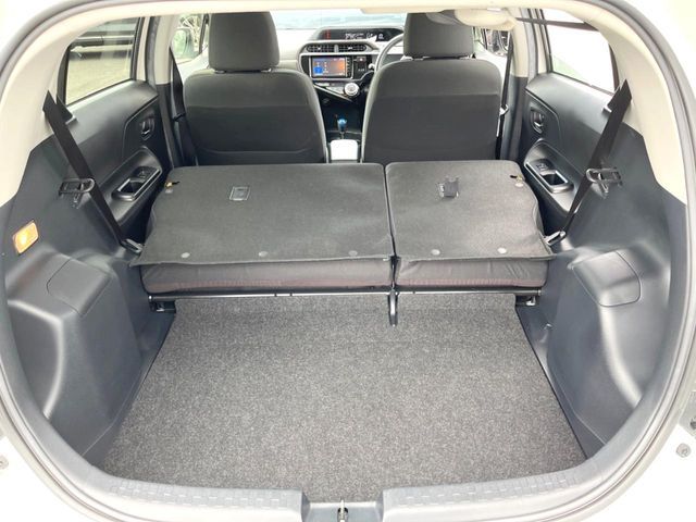 TOYOTA AQUA 2015 Image 31