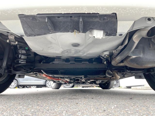 TOYOTA AQUA 2015 Image 31