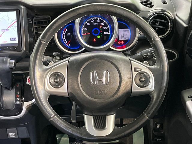 HONDA N BOX CUSTOM 2015 Image 31