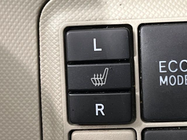 TOYOTA AQUA 2013 Image 31