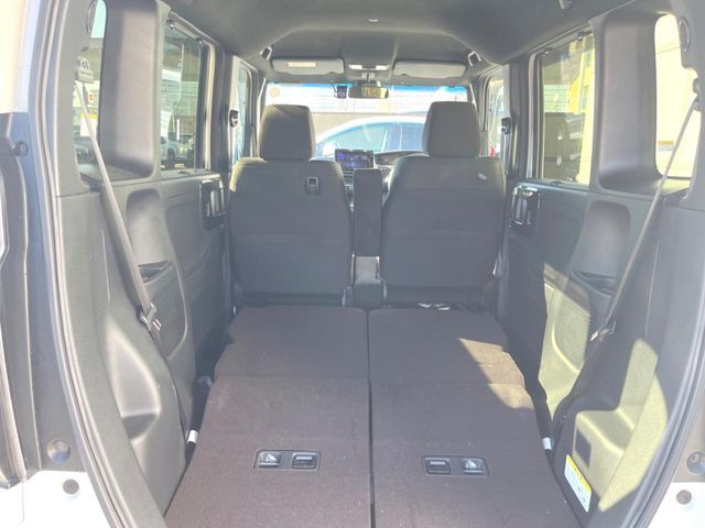 HONDA N BOX CUSTOM 2020 Image 31