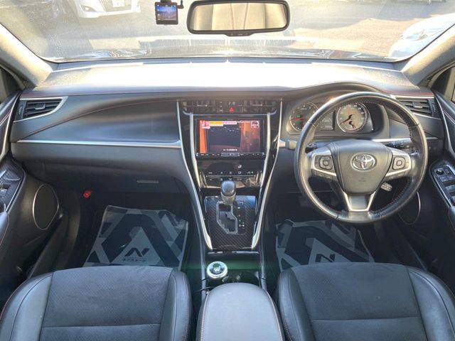 TOYOTA HARRIER 2WD 2017 Image 31