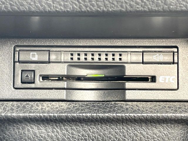 TOYOTA VOXY 2015 Image 31