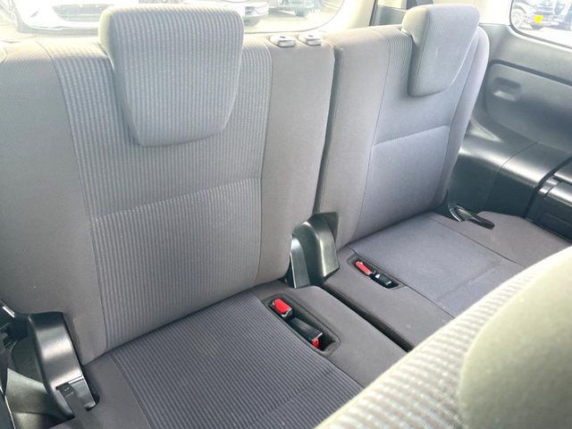 TOYOTA VOXY 2015 Image 31