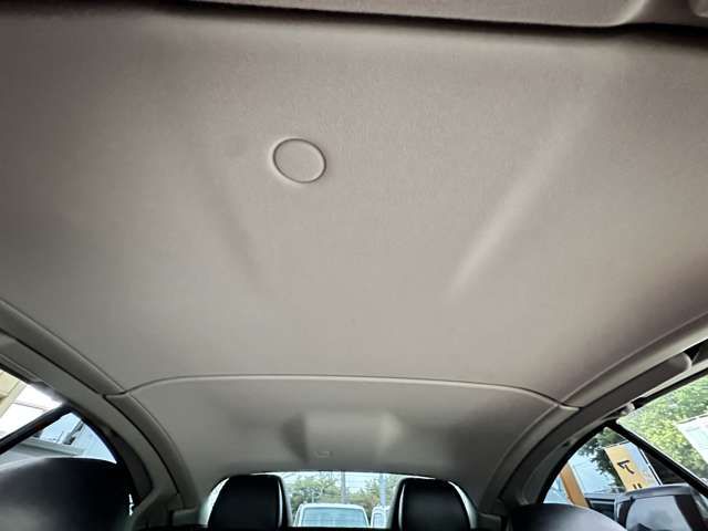 TOYOTA LEXUS IS350C 2010 Image 31