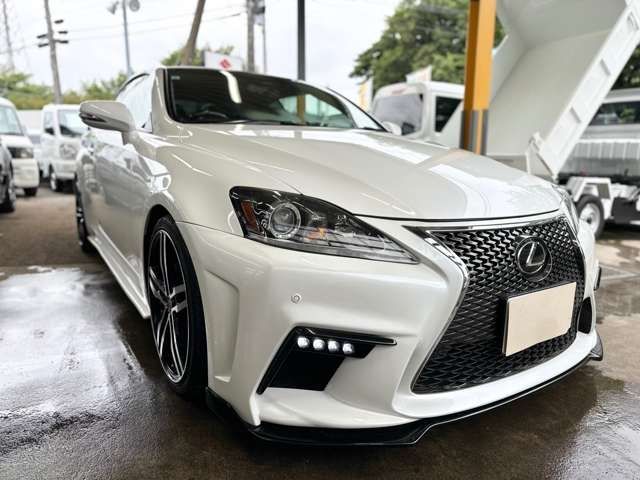 TOYOTA LEXUS IS350C 2010 Image 31