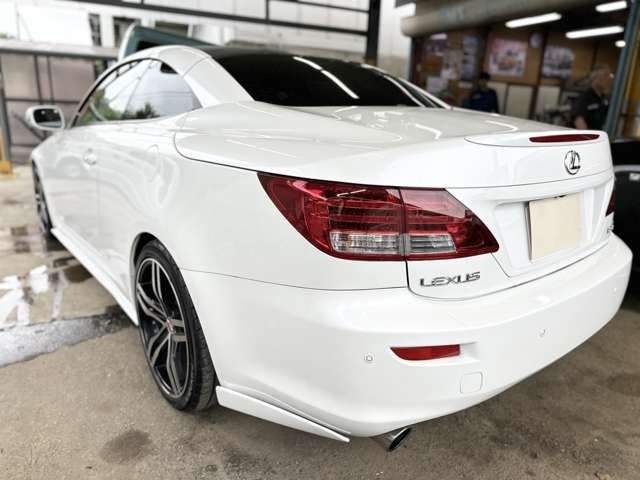 TOYOTA LEXUS IS350C 2010 Image 31