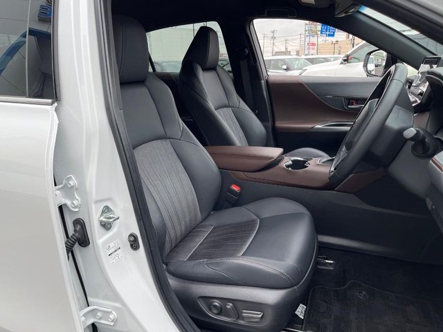 TOYOTA HARRIER HYBRID 2023 Image 31