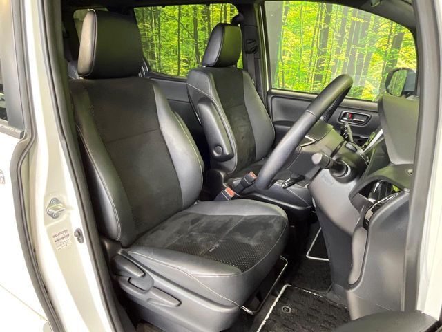 TOYOTA VOXY 2020 Image 31