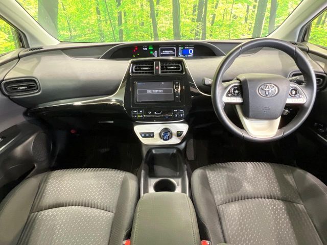 TOYOTA PRIUS 2017 Image 31