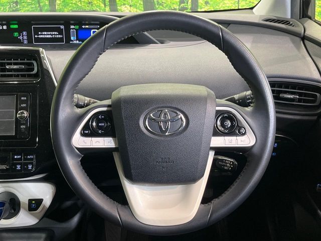 TOYOTA PRIUS 2017 Image 31