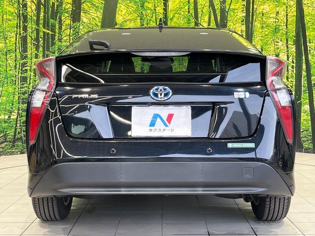 TOYOTA PRIUS 2017 Image 31