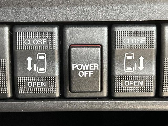 MAZDA BIANTE 2012 Image 31