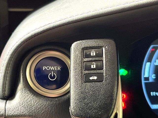 TOYOTA LEXUS IS300H 2014 Image 31