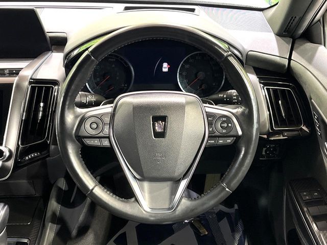 TOYOTA CROWN SEDAN HYBRID 2018 Image 31