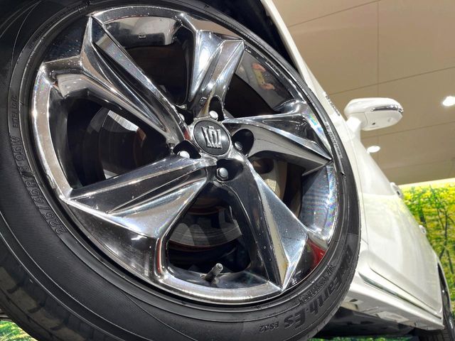 TOYOTA CROWN SEDAN HYBRID 2018 Image 31