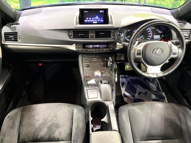 TOYOTA LEXUS CT200H 2013 Image 31