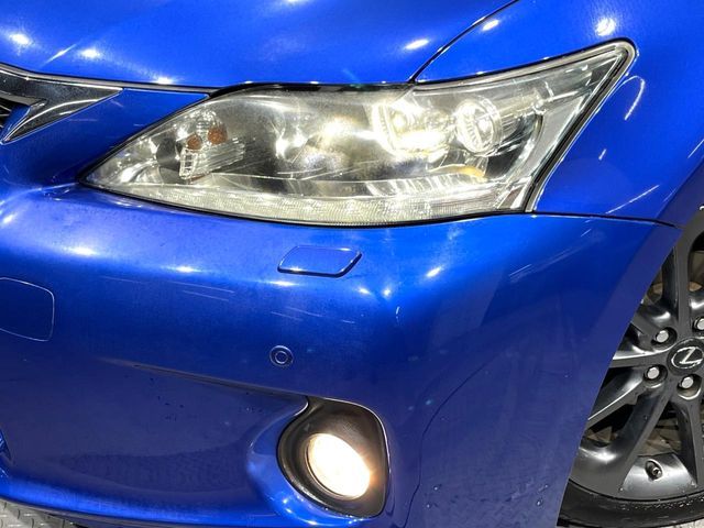 TOYOTA LEXUS CT200H 2013 Image 31