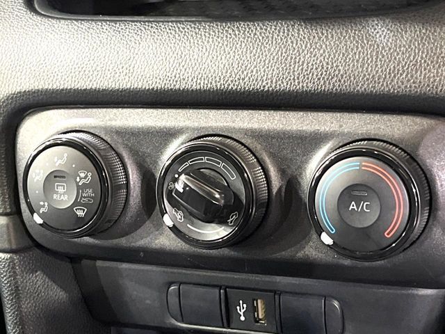 TOYOTA YARIS 2021 Image 31