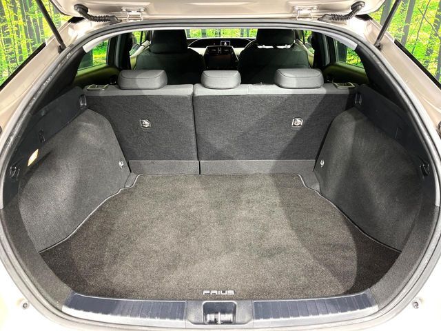 TOYOTA PRIUS 2019 Image 31